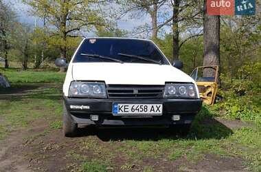 Хетчбек ВАЗ 2108 1988 в Синельниковому