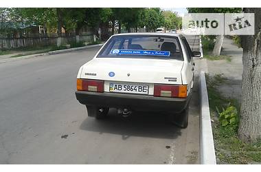 Седан ВАЗ / Lada 21099 1993 в Немирове