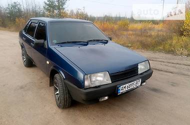 Седан ВАЗ / Lada 21099 2004 в Малине