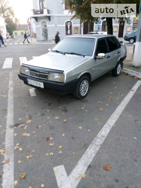 Седан ВАЗ / Lada 21099 2001 в Сторожинце