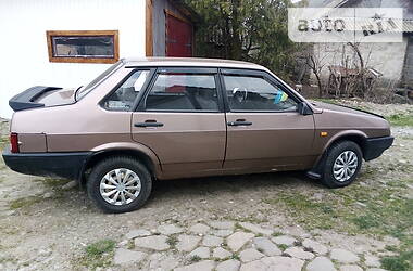 Хэтчбек ВАЗ / Lada 21099 1999 в Яремче