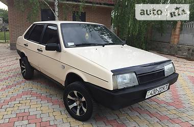 Седан ВАЗ / Lada 21099 1997 в Врадиевке