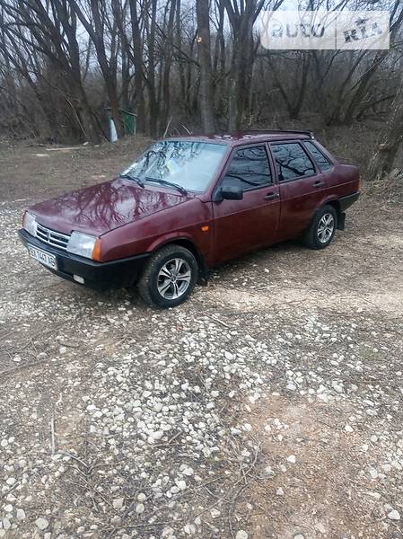 Седан ВАЗ / Lada 21099 2005 в Волочиську