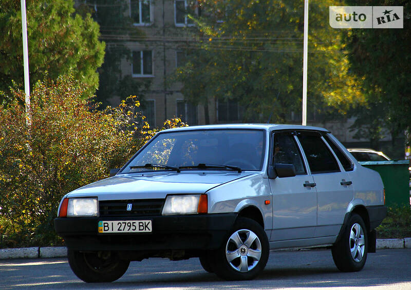 Седан ВАЗ / Lada 21099 2011 в Дніпрі