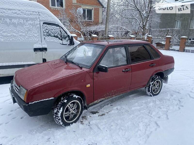 Седан ВАЗ / Lada 21099 1994 в Луцьку