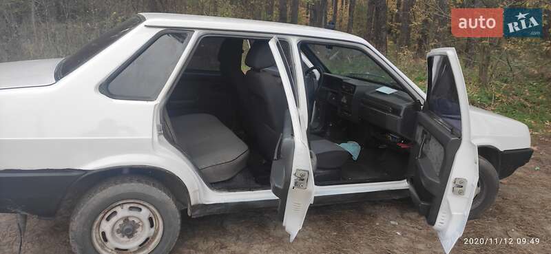 Лифтбек ВАЗ / Lada 21099 2006 в Броварах