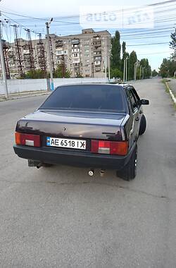 Седан ВАЗ / Lada 21099 1998 в Днепре