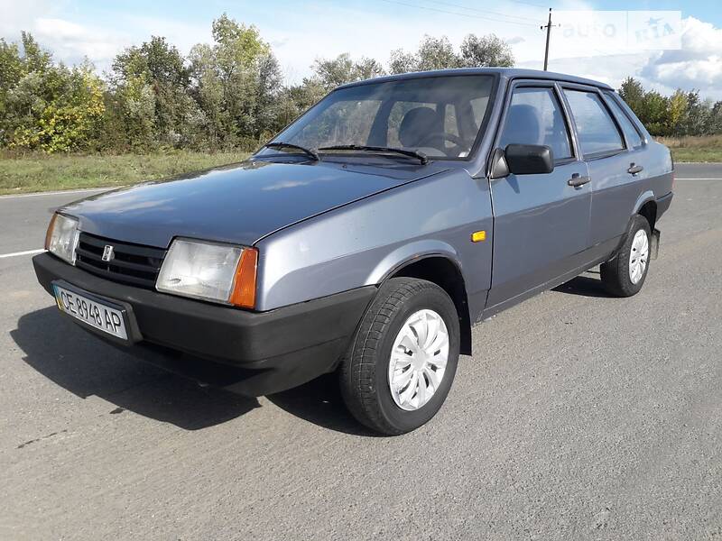 Седан ВАЗ / Lada 21099 2010 в Черновцах