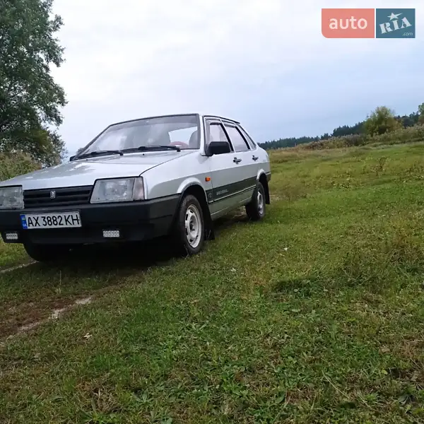 ВАЗ / Lada 21099