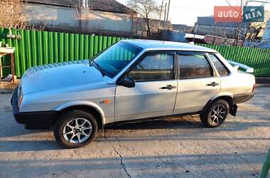 Седан ВАЗ / Lada 21099 2001 в Одессе