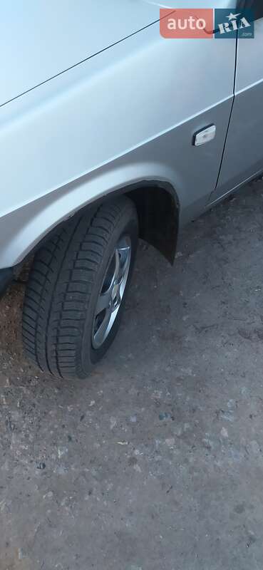 Седан ВАЗ / Lada 21099 2005 в Глобиному