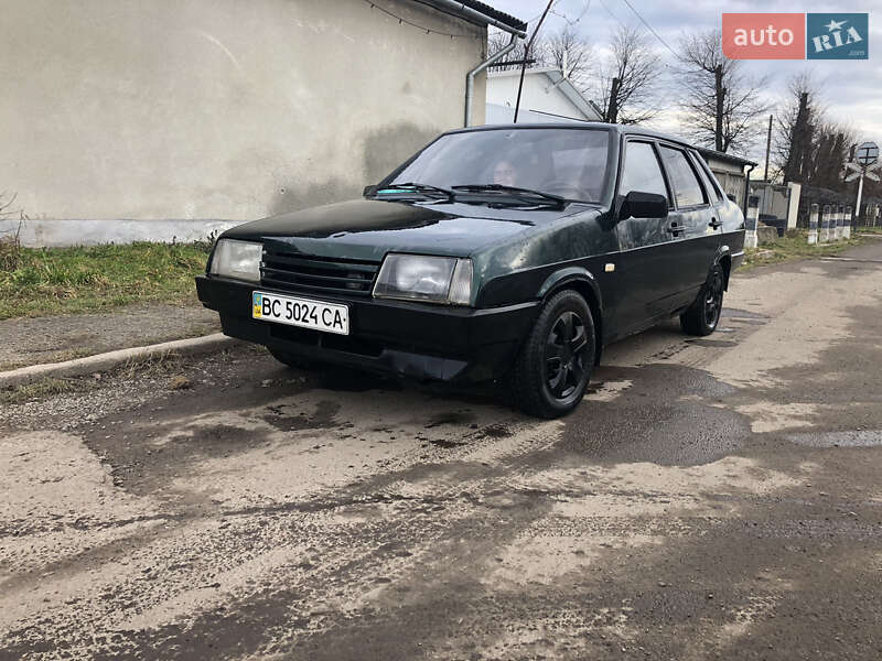 Седан ВАЗ / Lada 21099 2002 в Стрию