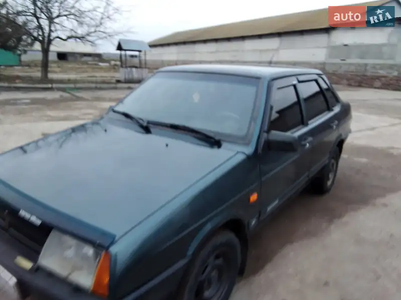 ВАЗ / Lada 21099