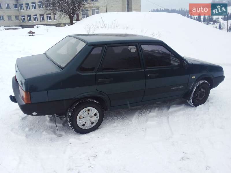 Седан ВАЗ / Lada 21099 2004 в Львове