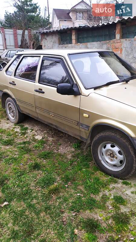 Хэтчбек ВАЗ / Lada 21099 1995 в Трускавце