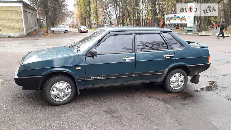 Седан ВАЗ / Lada 21099 1999 в Остер