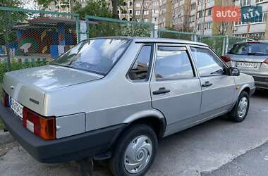 Седан ВАЗ / Lada 21099 2006 в Киеве