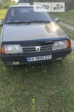 Седан ВАЗ / Lada 21099 1999 в Ізяславі