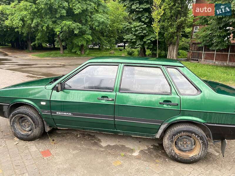 Седан ВАЗ / Lada 21099 1999 в Днепре