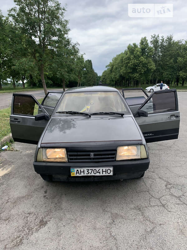 Седан ВАЗ / Lada 21099 1993 в Владимир-Волынском