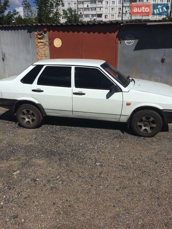 Седан ВАЗ / Lada 21099 1995 в Харькове фото 2 Седан ВАЗ / Lada 21099 1995 в Харькове