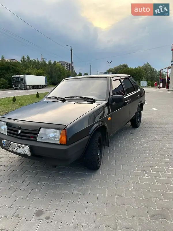 ВАЗ / Lada 21099