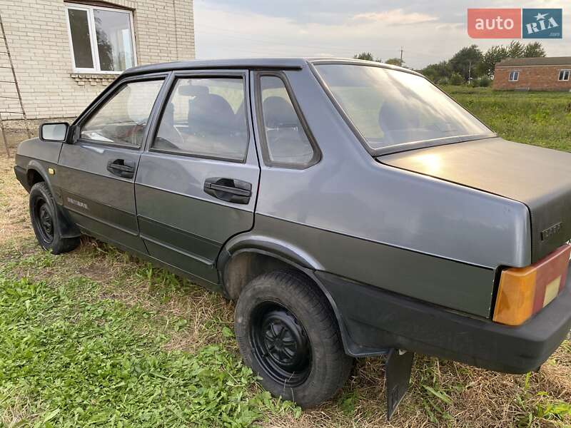 Седан ВАЗ / Lada 21099 2006 в Луцке