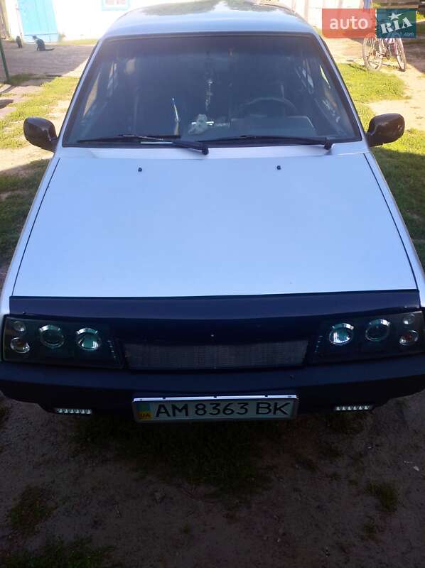 Седан ВАЗ / Lada 21099 2005 в Рівному