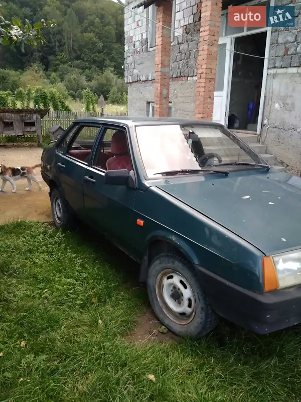 ВАЗ / Lada 21099