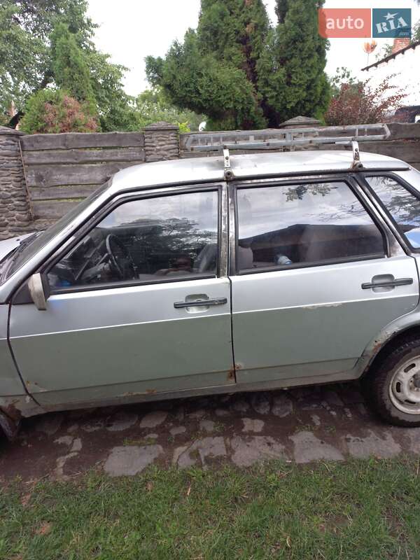 Седан ВАЗ / Lada 21099 2003 в Ужгороді фото 3 Седан ВАЗ / Lada 21099 2003 в Ужгороді
