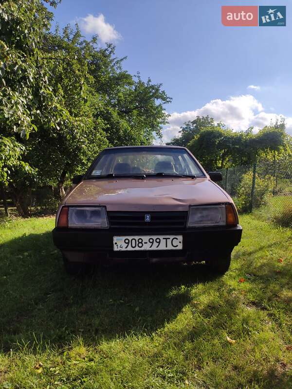 Седан ВАЗ / Lada 21099 1993 в Золочеве