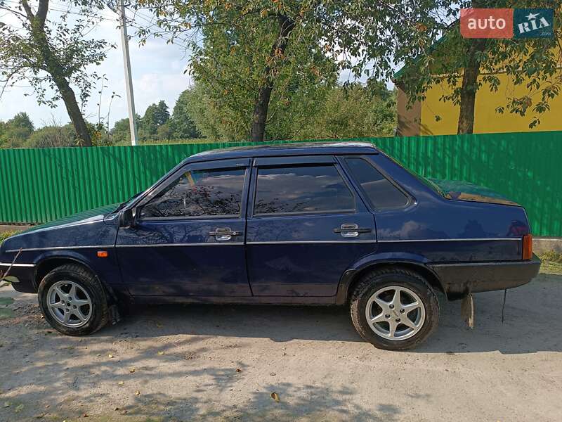 Седан ВАЗ / Lada 21099 2007 в Владимире