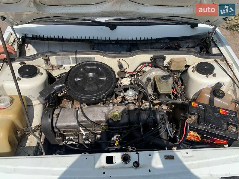 Седан ВАЗ / Lada 21099 2000 в Дубні