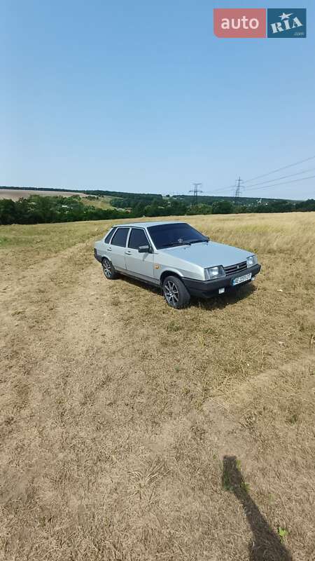 Седан ВАЗ / Lada 21099 2009 в Дніпрі