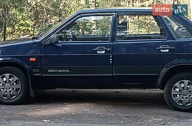 Седан ВАЗ / Lada 21099 2004 в Царичанке