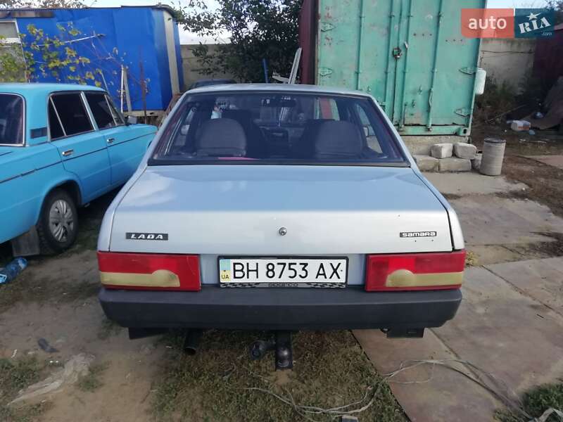 Седан ВАЗ / Lada 21099 2004 в Одессе