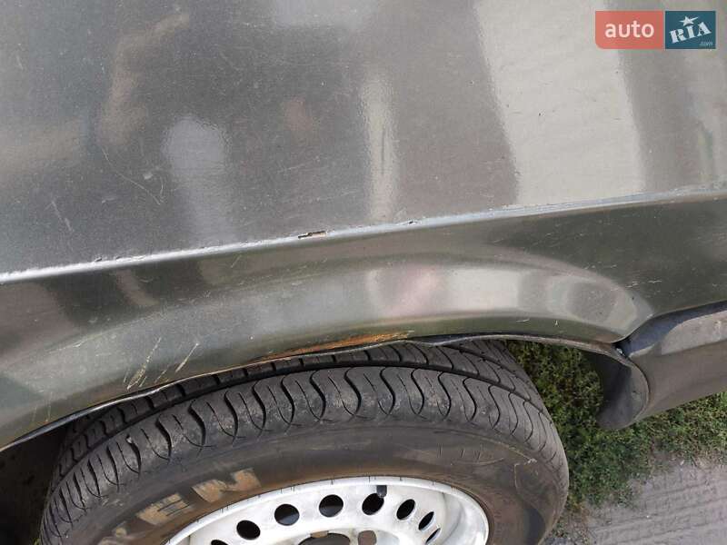 Седан ВАЗ / Lada 21099 1997 в Киеве