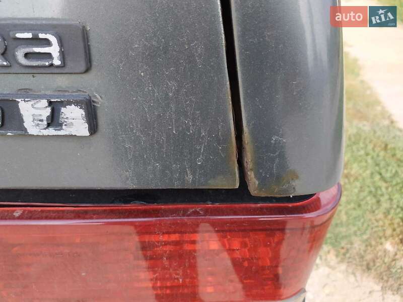 Седан ВАЗ / Lada 21099 1997 в Киеве