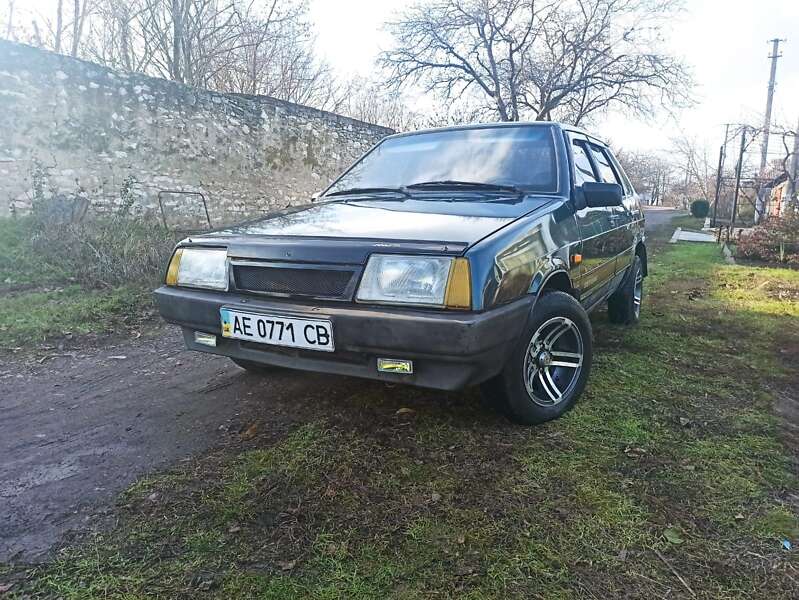 Седан ВАЗ / Lada 21099 2004 в Желтых Водах