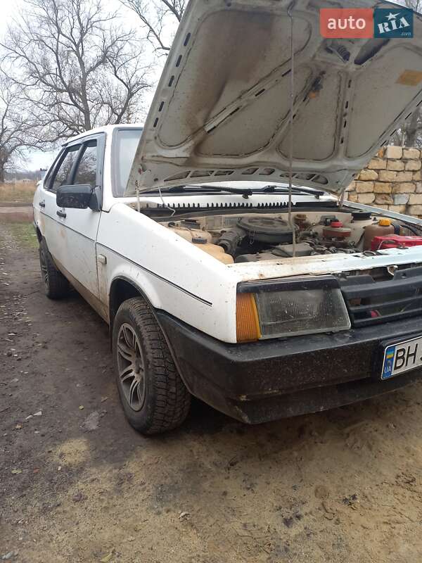 Седан ВАЗ / Lada 21099 1997 в Сарате фото 2 Седан ВАЗ / Lada 21099 1997 в Сарате