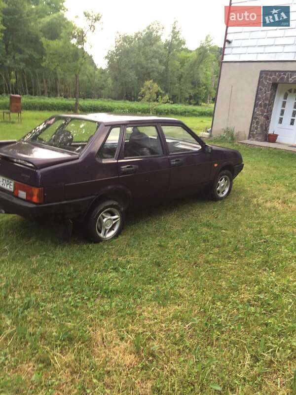 Седан ВАЗ / Lada 21099 1998 в Тячеві