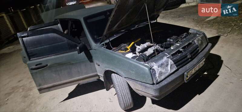 Седан ВАЗ / Lada 21099 2005 в Днепре