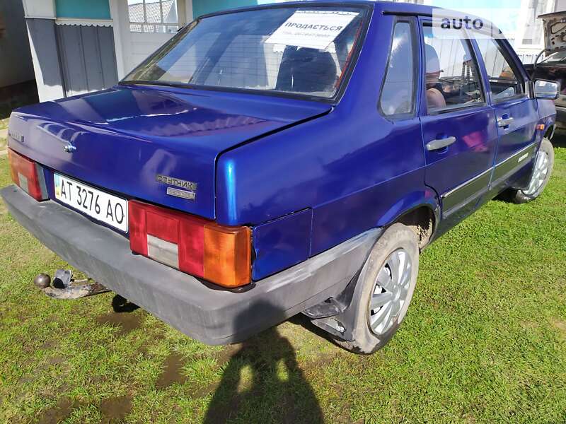 Седан ВАЗ / Lada 21099 2003 в Снятине
