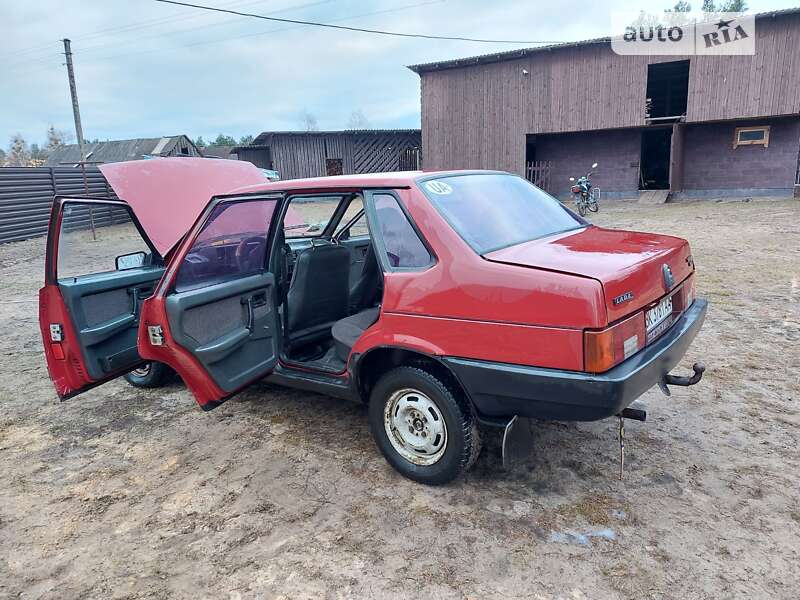Седан ВАЗ / Lada 21099 1997 в Рокитном
