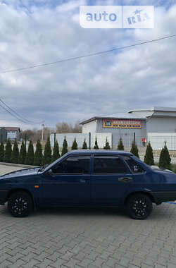 Седан ВАЗ / Lada 21099 2005 в Чернівцях