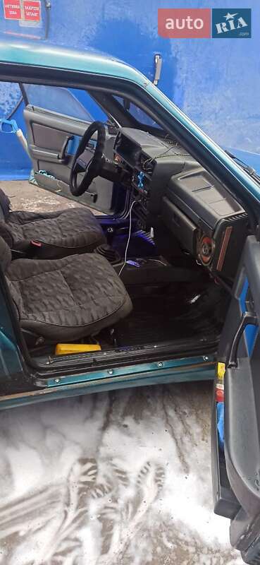 Седан ВАЗ / Lada 21099 2002 в Хмельницком