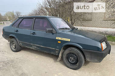 Седан ВАЗ / Lada 21099 1999 в Херсоні