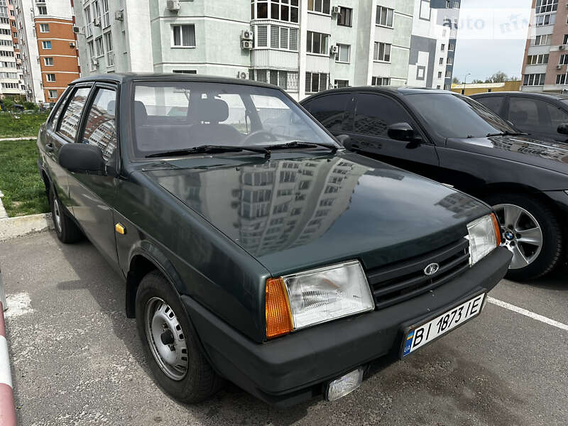 Седан ВАЗ / Lada 21099 2001 в Полтаве