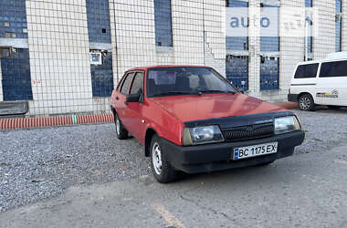 Седан ВАЗ / Lada 21099 1992 в Києві