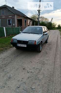 Седан ВАЗ / Lada 21099 2004 в Чорткові